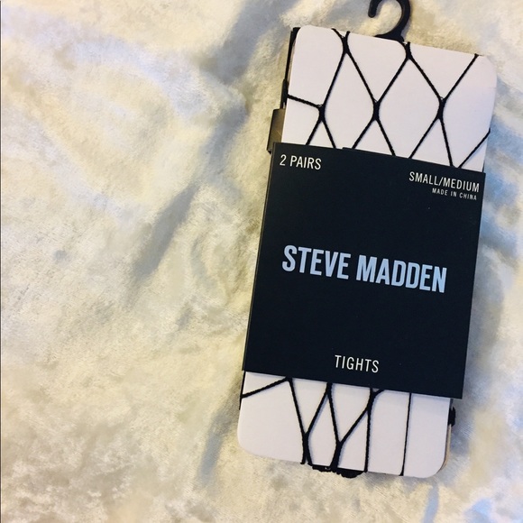 Steve Madden 2-Pack Tights - Picture 2 of 4